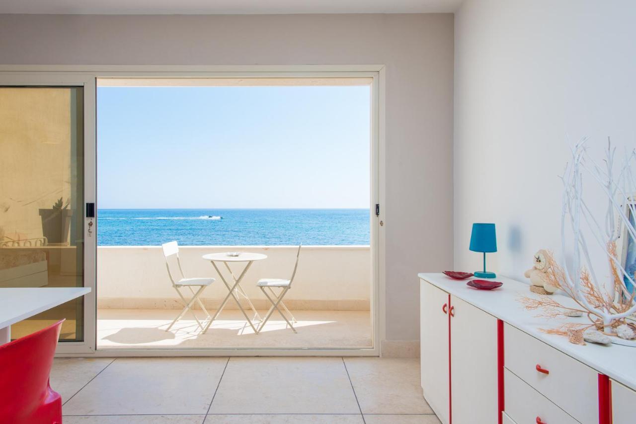 Beach Studios Con Accesso Diretto Alla Spiaggia Torre Pali Dış mekan fotoğraf
