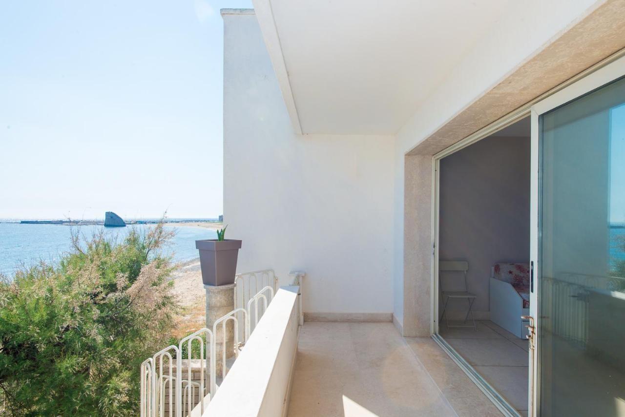 Beach Studios Con Accesso Diretto Alla Spiaggia Torre Pali Dış mekan fotoğraf