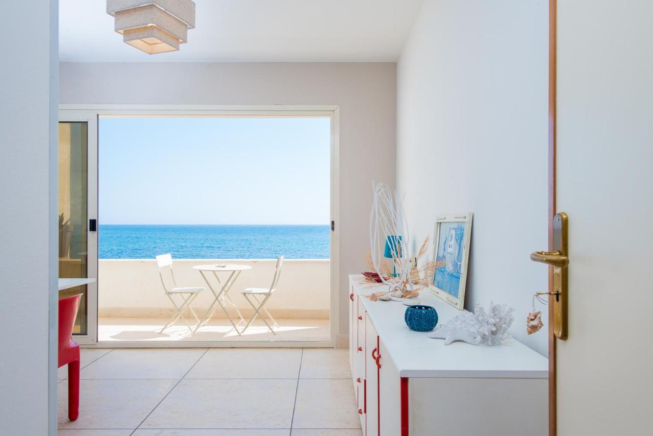 Beach Studios Con Accesso Diretto Alla Spiaggia Torre Pali Dış mekan fotoğraf